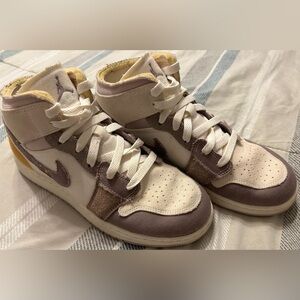 Nike Air Jordan 1 Mid SE CRAFT Inside Out - Taupe Haze